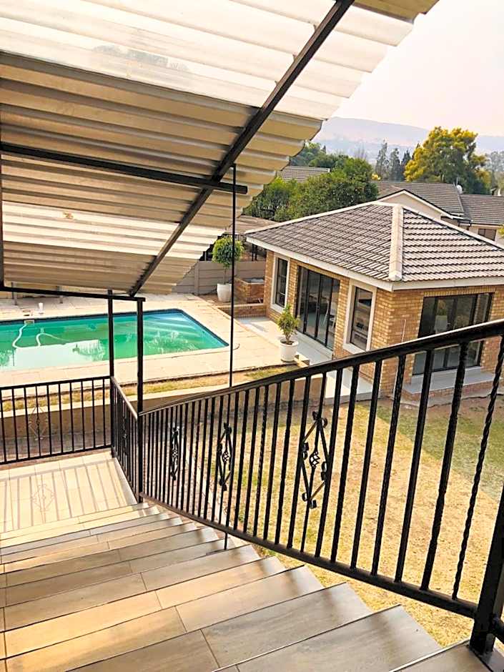 La Bronze Guest Lodge