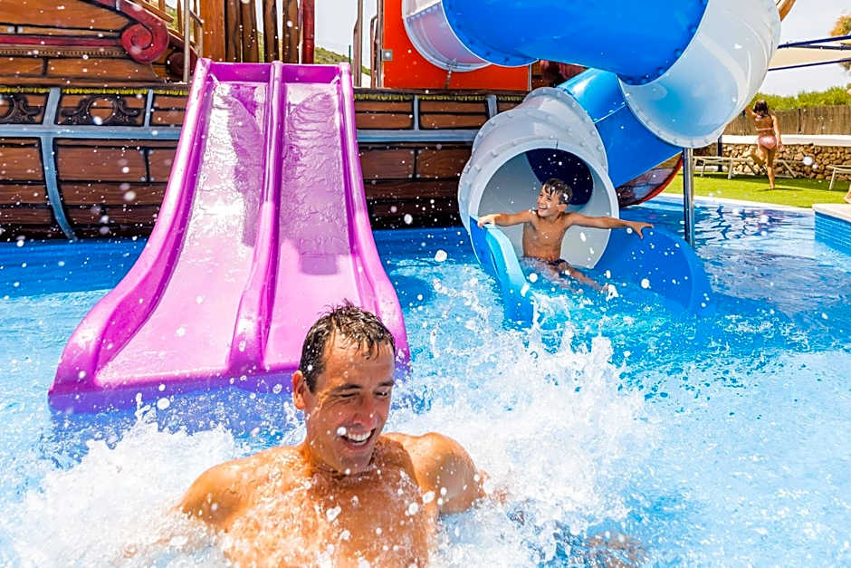 Royal Son Bou Family Club