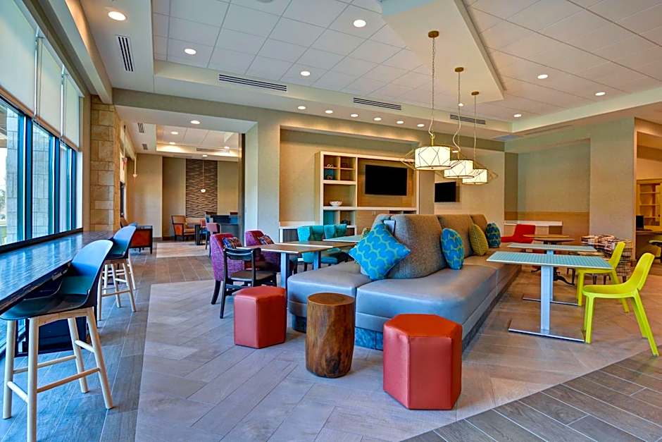 Home2 Suites by Hilton Orlando Flamingo Crossings