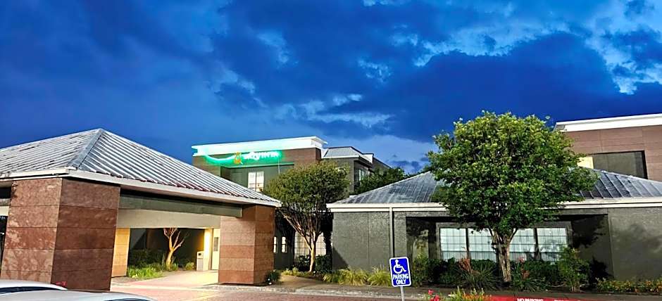 La Quinta Inn & Suites by Wyndham Round Rock North