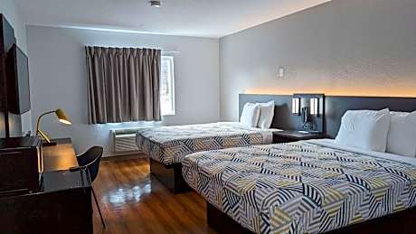 Deluxe Queen Room with Two Queen Beds - Non-Smoking