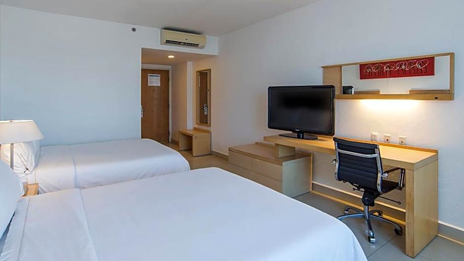 Holiday Inn Express Manzanillo By IHG