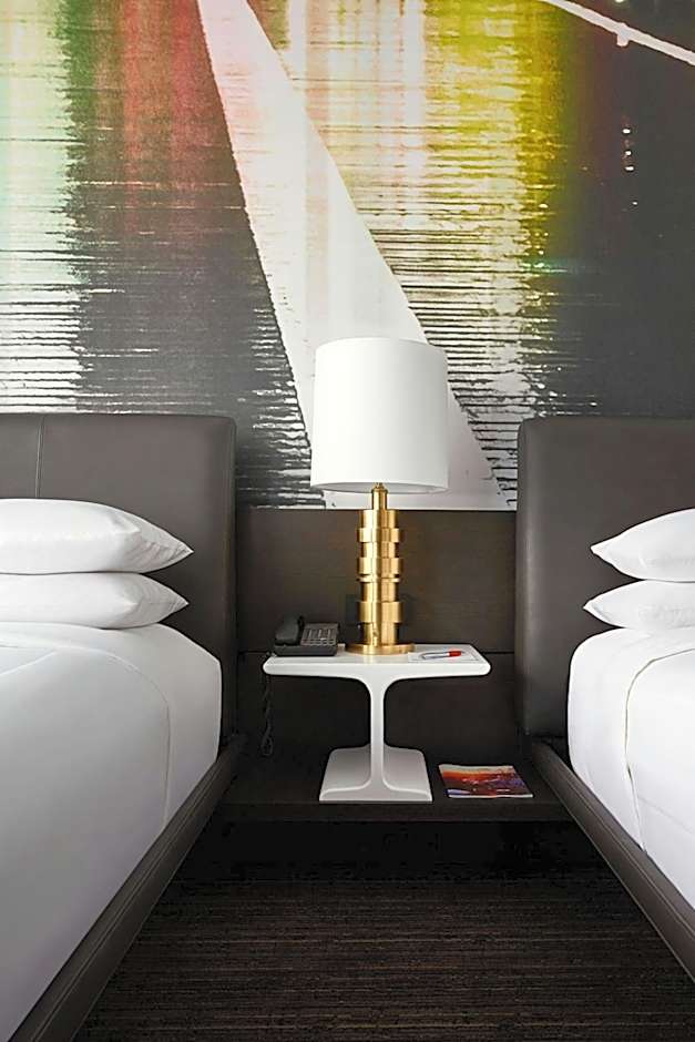 New York Marriott At The Brooklyn Bridge