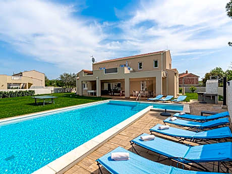Villa in Istria with Heated Eco Pool
