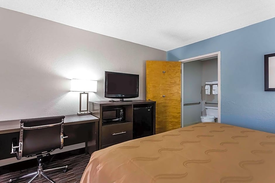 Quality Inn & Suites Mooresville-Lake Norman