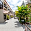 Trickett Gardens Holiday Inn