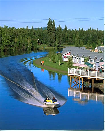 River's Edge Resort