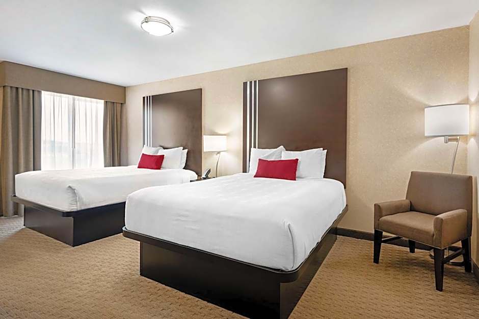 Best Western Plus Howe Inn