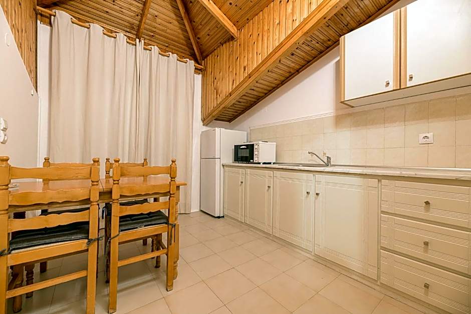 Denise Studios and Apartments