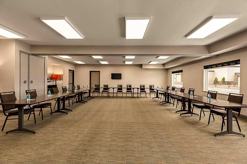 Country Inn & Suites by Radisson, Lubbock Southwest, TX