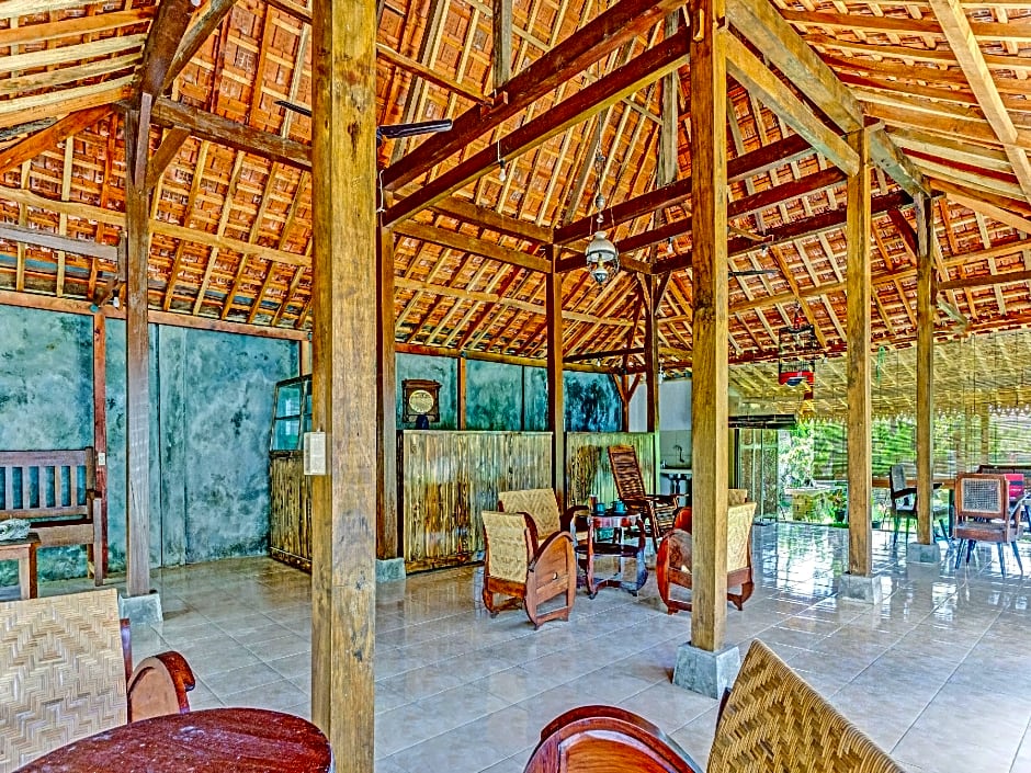 SPOT ON 90742 Kinanthy Garden Syariah