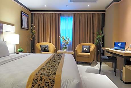 Deluxe Double or Twin Room