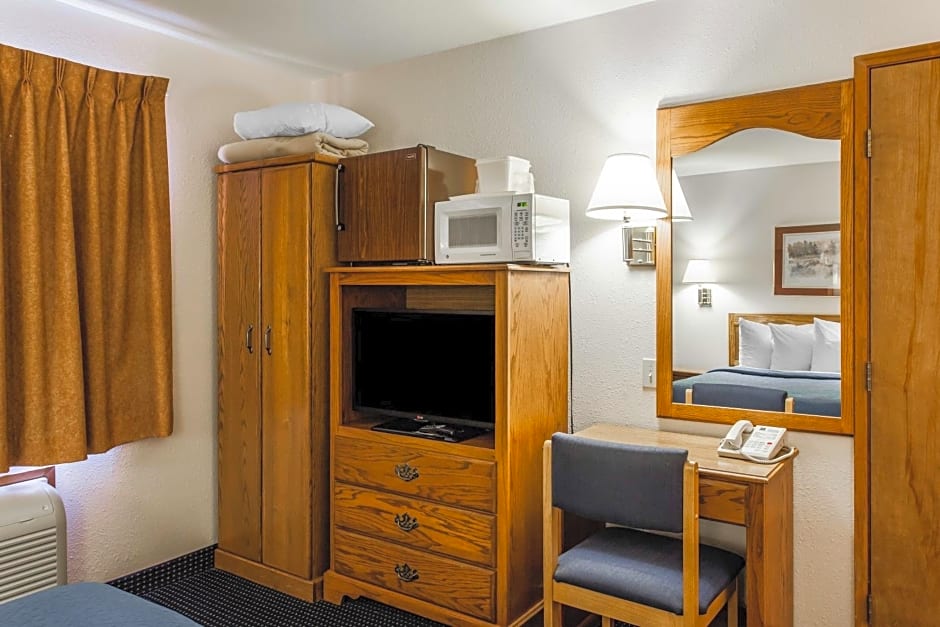 Quality Inn & Suites Goldendale