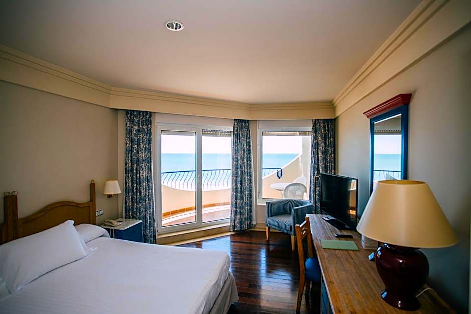 Hotel Playa Victoria