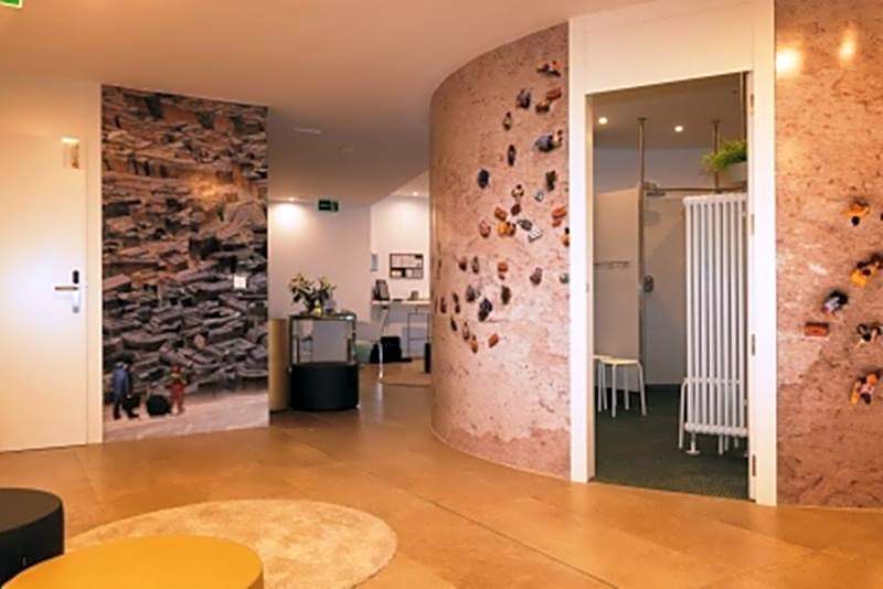 GLOBETROTTER HOSTEL, by Albany