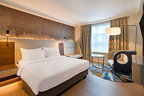 Superior Room with City View