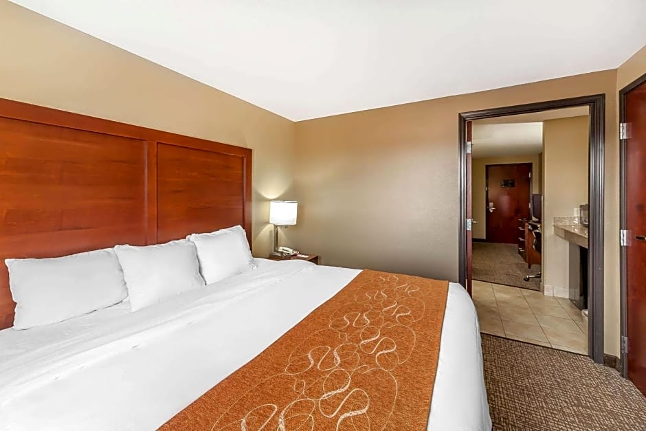 Comfort Suites Yukon - SW Oklahoma City