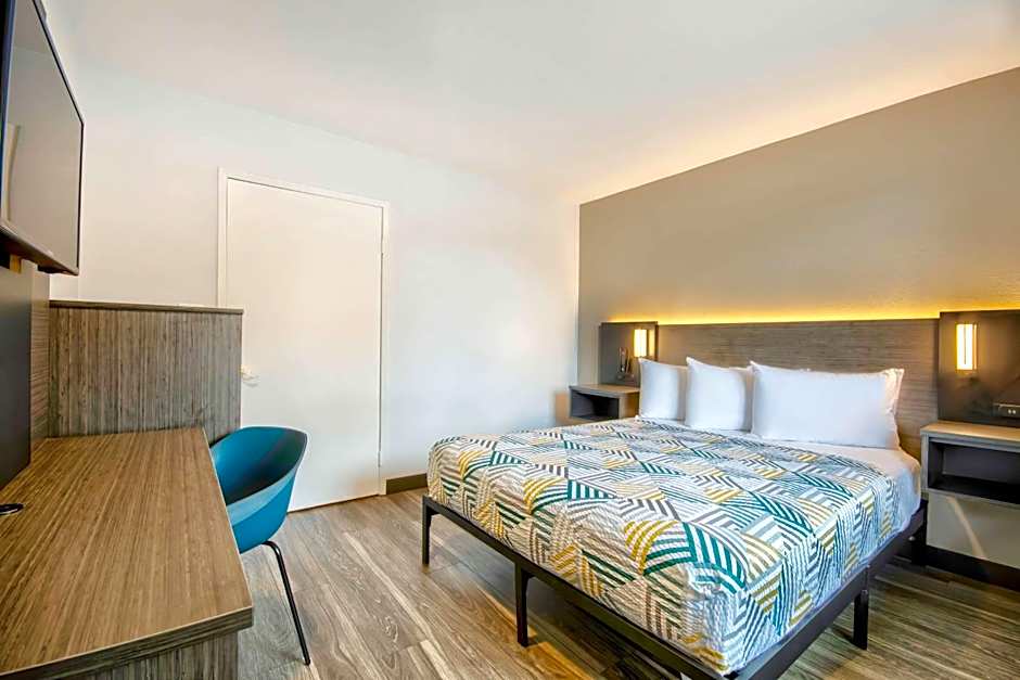 Motel 6 Monterey - Marina