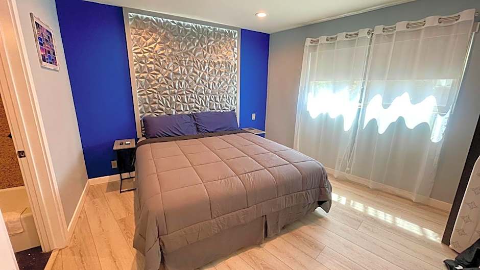 Photo 1 of 12 of Premier 1 Bedroom Apartment