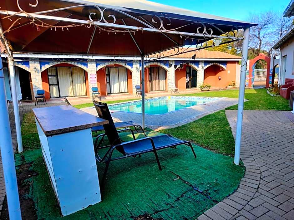 Villa Mexicana Guesthouse