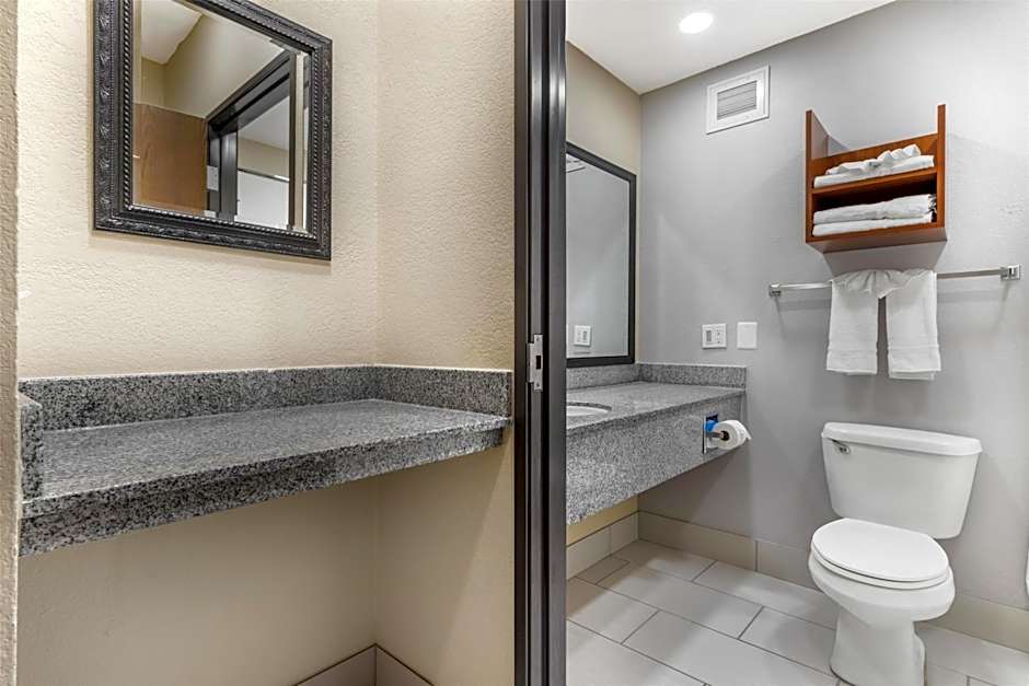 Best Western Plus Yukon