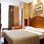 Central Hotel Paris