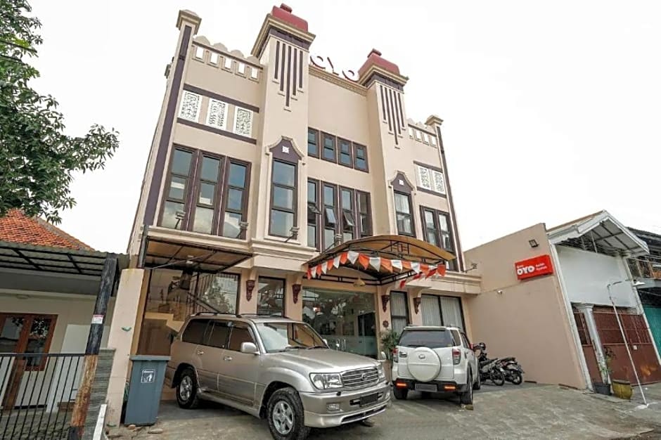 OYO 240 Audah Sevana Syariah Hotel