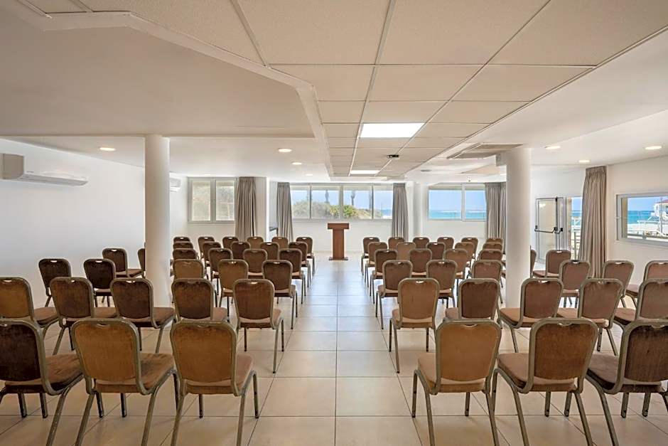 Naveh Tamar - Mehadrin Kosher suitable for Ultra-Orthodox guests