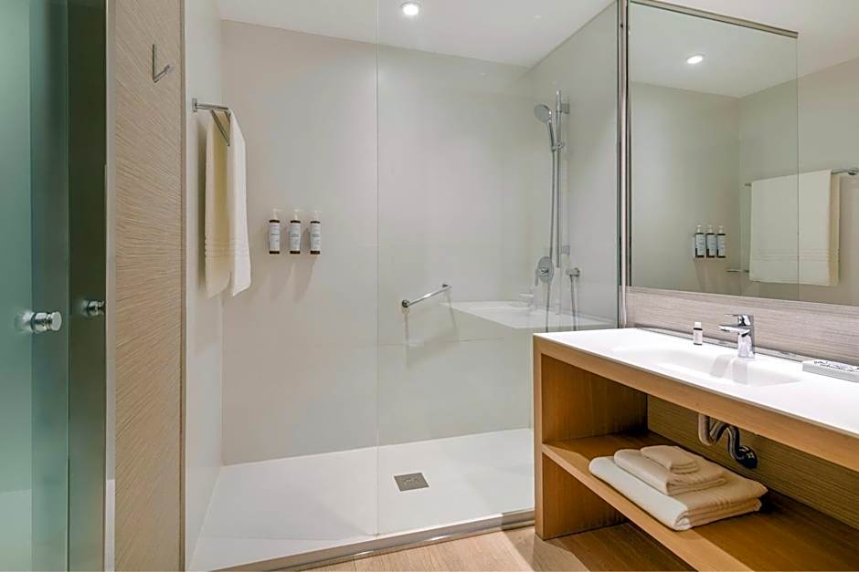 AC Hotel by Marriott Diagonal L´Illa
