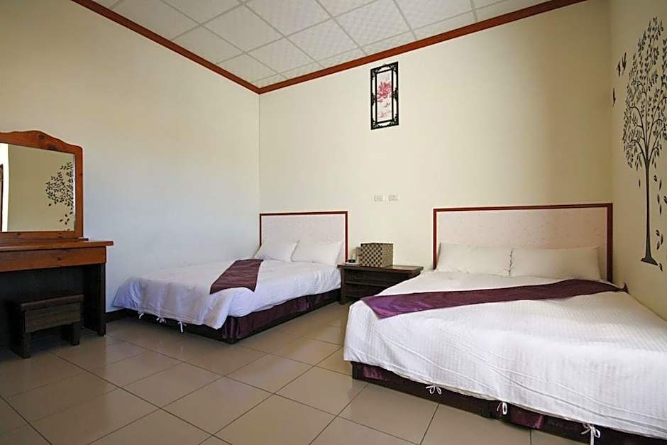 Sun Moon Lake Sunflower House