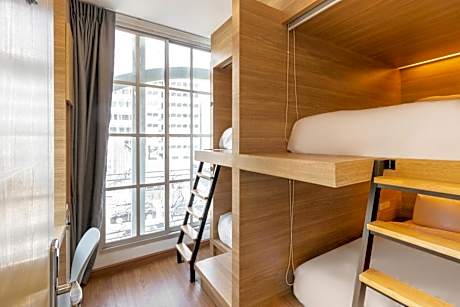 Bed in 4-Bed Mixed Dormitory Room