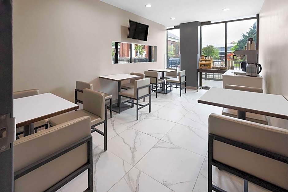 Days Inn by Wyndham Staten Island