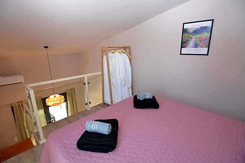 The Thassian Yard Houses