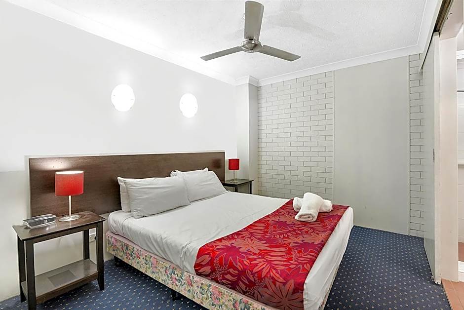 Broadbeach Travel Inn Apartments