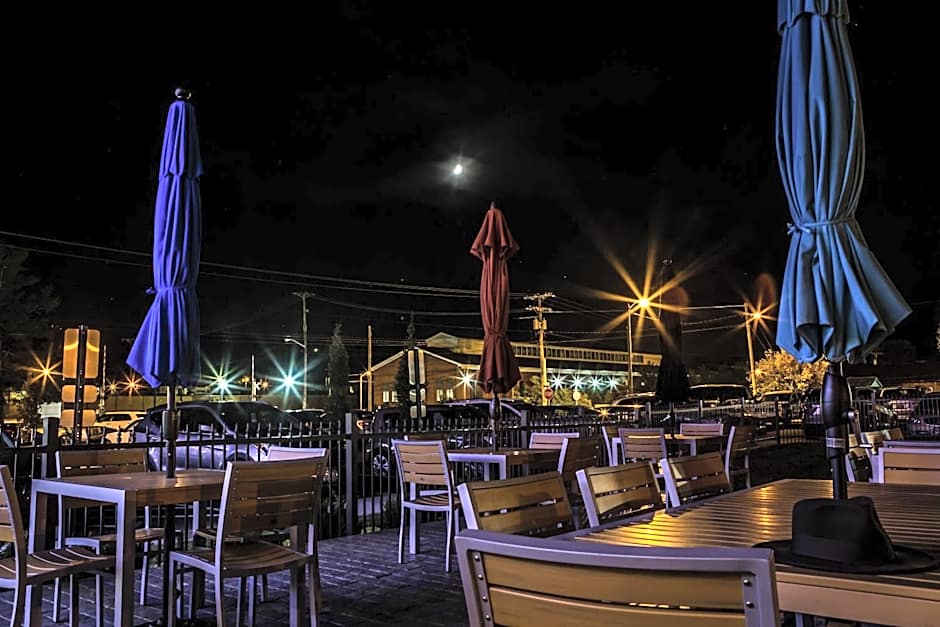 Jackson Park Inn, an Ascend Collection Hotel