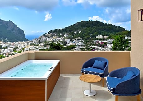 Deluxe, outdoor jacuzzi, large terrace Sea view