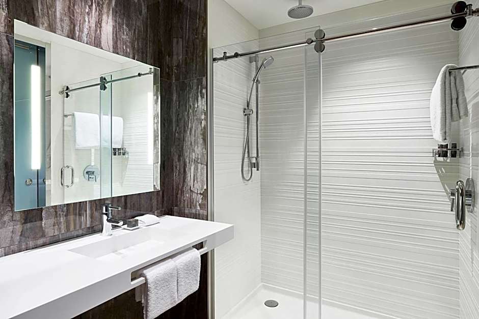 Photo 1 of 1 of 1 King Bed, Mobility Accessible, Roll in Shower, Courtyard View, Balcony