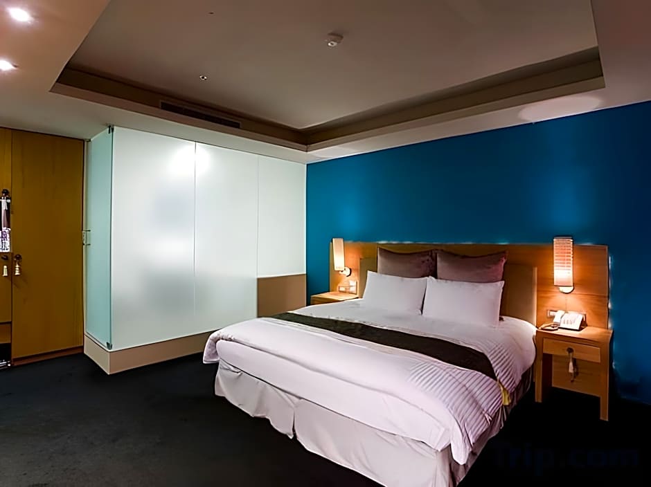 Hold Me Hotel  Zhongzheng