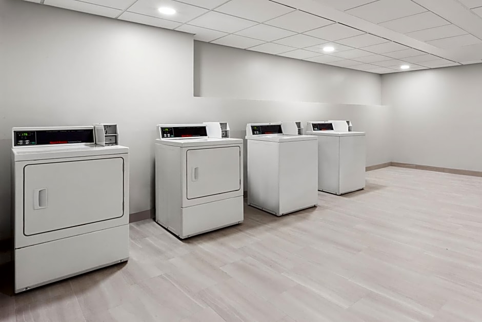 Holiday Inn Express Atlanta Airport - North by IHG