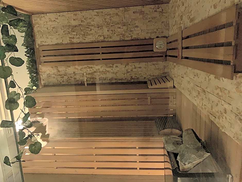 Várfal Wellness Panzió