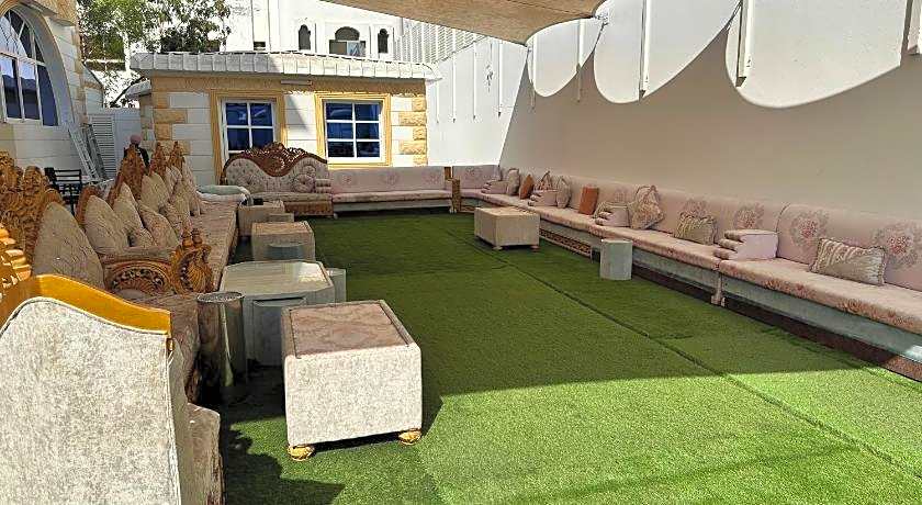 International-Abu Dhabi Hostel Villa