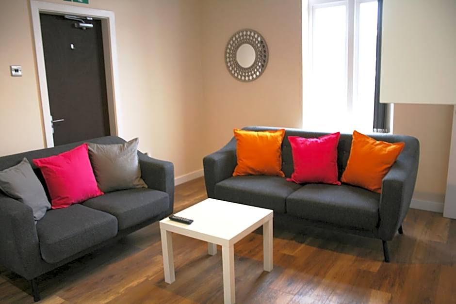 Premier Lodge Central