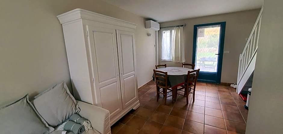 Mas de la Tour Carbonnière