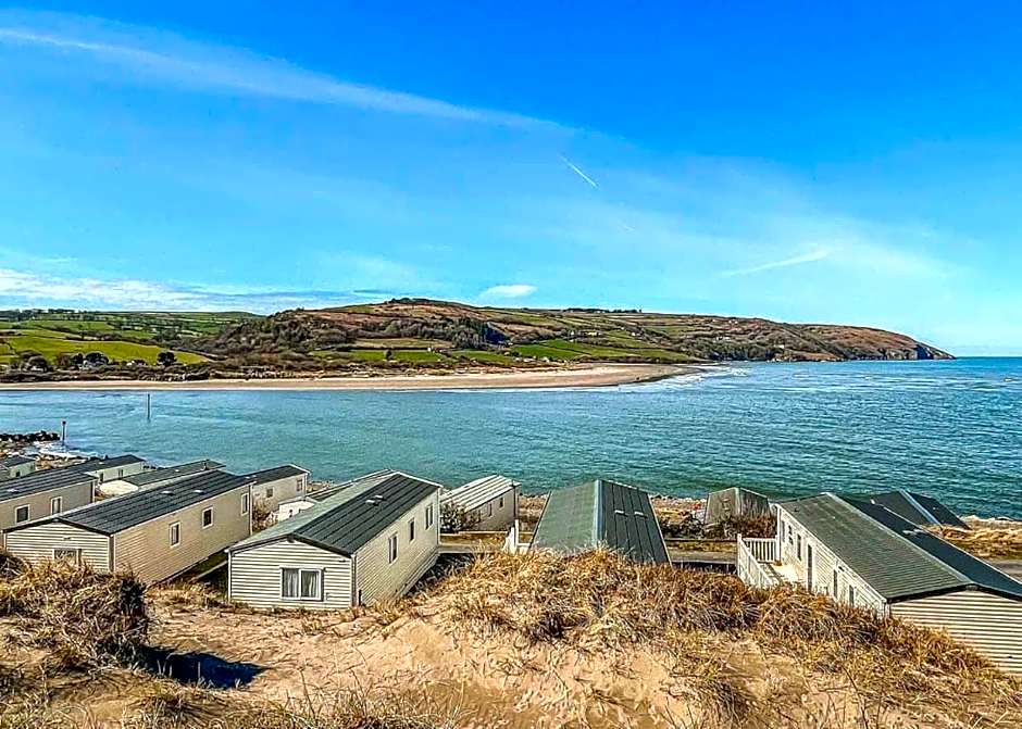 Waters Edge Leisure Park