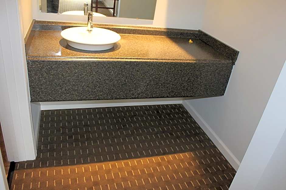 Exceed Inn Indianapolis airport south