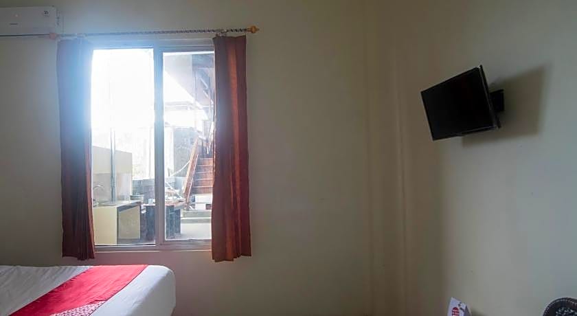 OYO 92714 Miracle Kost