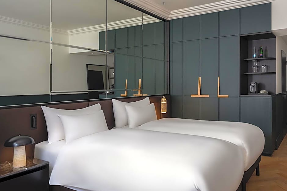 Almanac X Alcron Prague