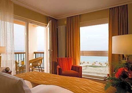 Panorama Suite with Sea View