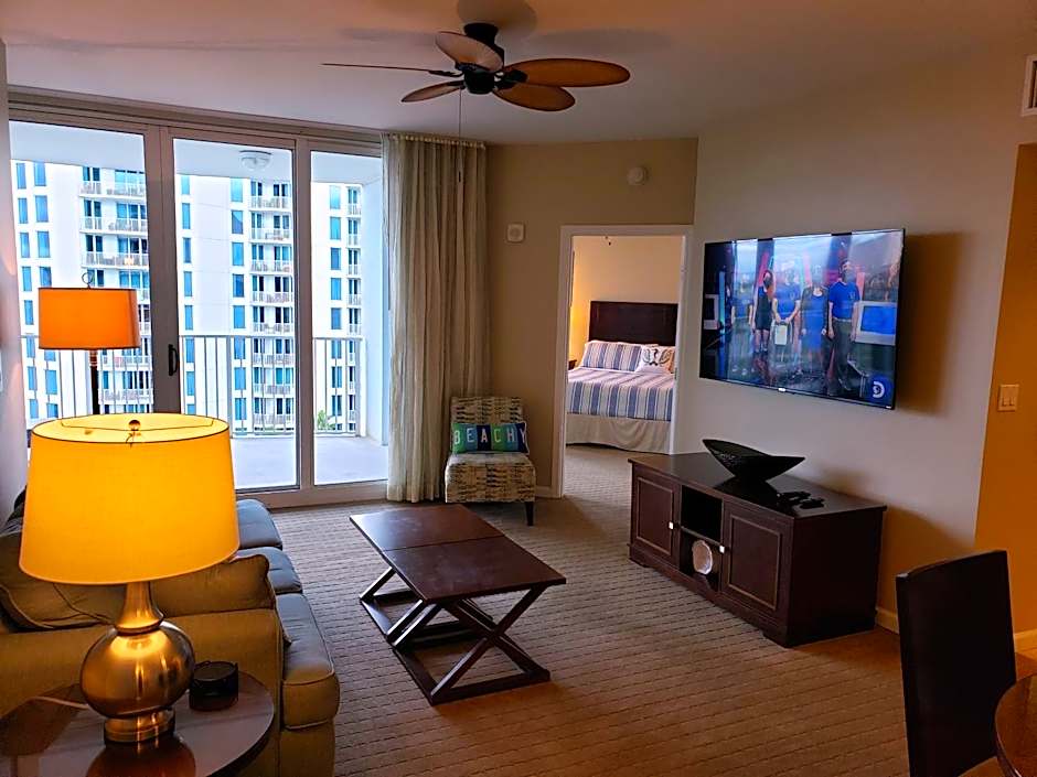 1815 A Slice of Heaven Destin - Pool & Ocean View