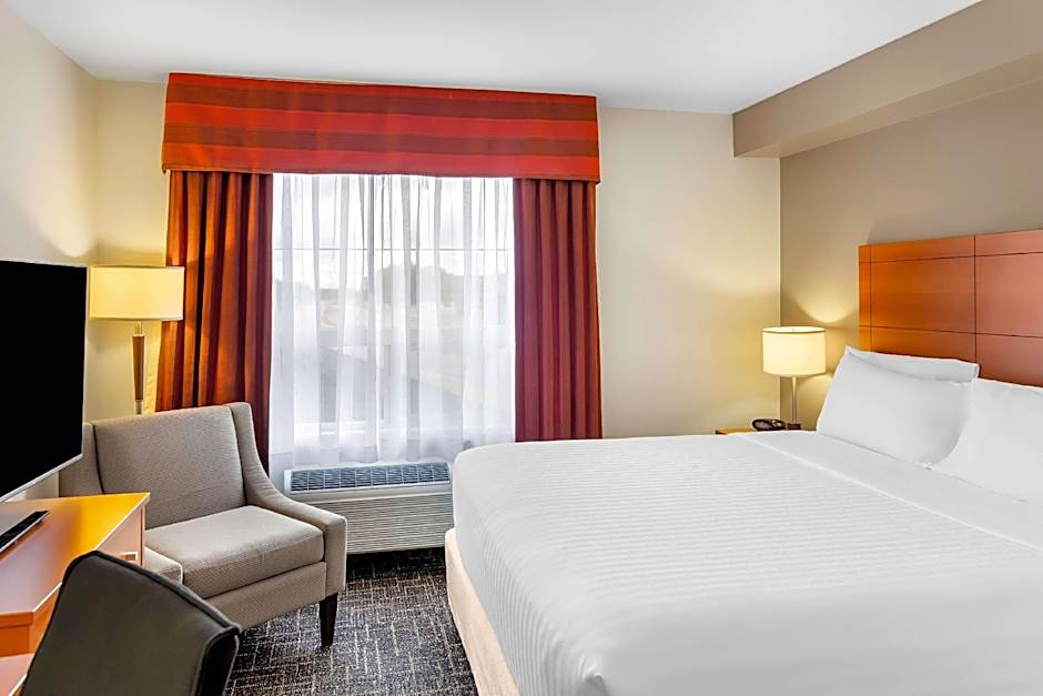 Best Western Thompson Hotel & Suites